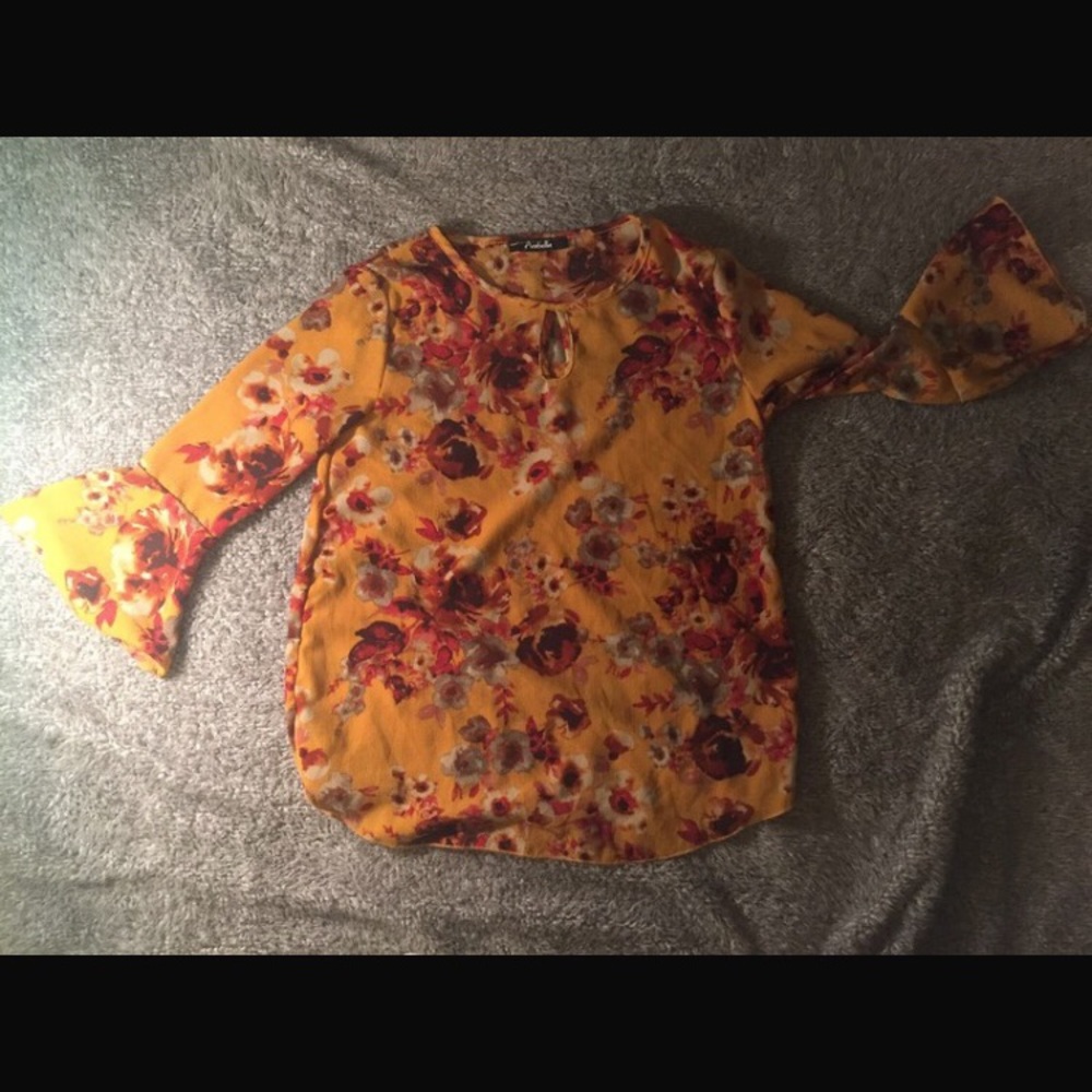 ❤️❤️ ARABELLA Flower Printed Blouse